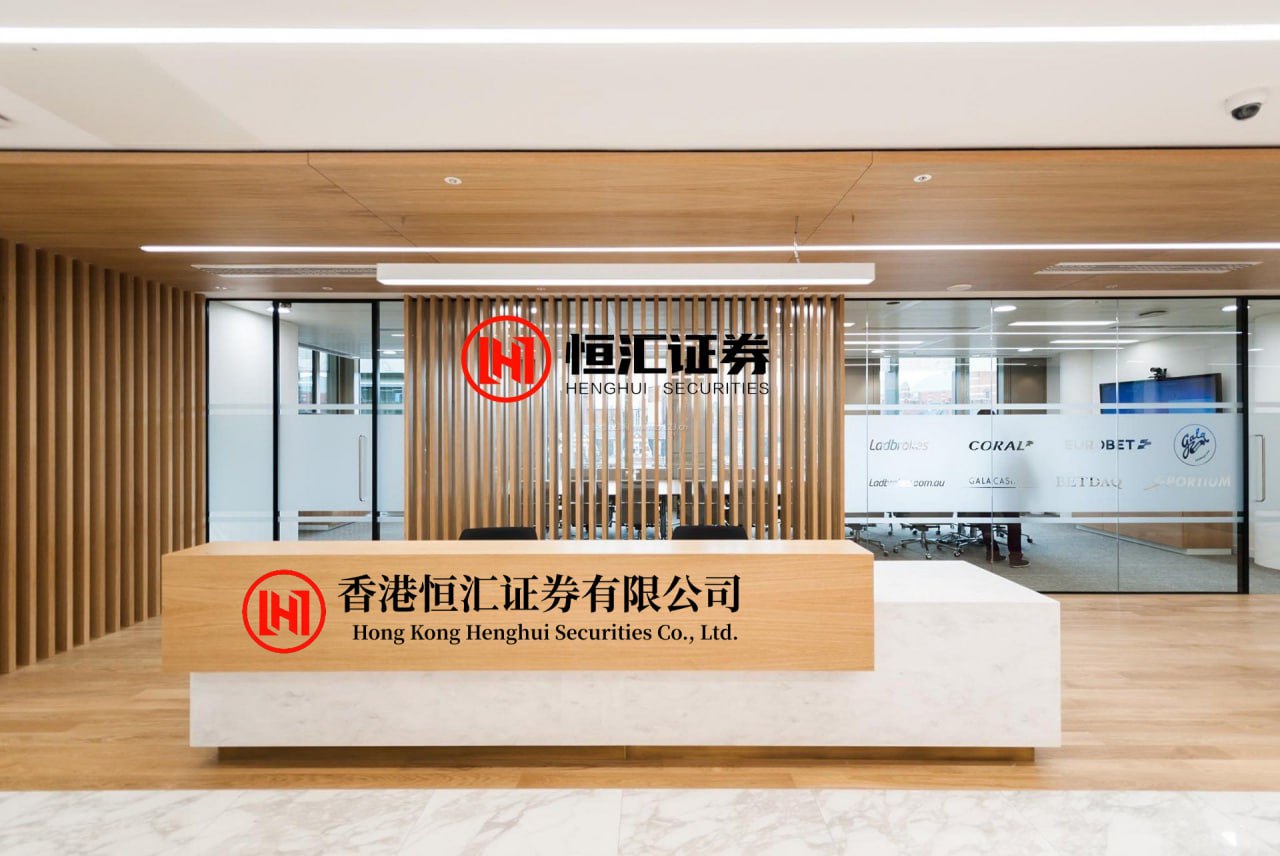 仁信优配 AI助力补能技术革新 吉利智充为消费者提供快充新选择